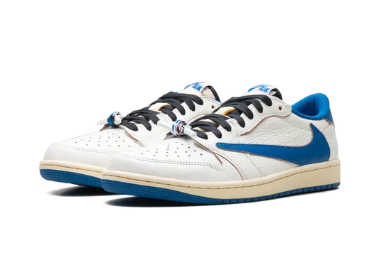 AIR JORDAN 1 RETRO LOW OG SP TRAVIS SCOTT FRAGMENT SAIL