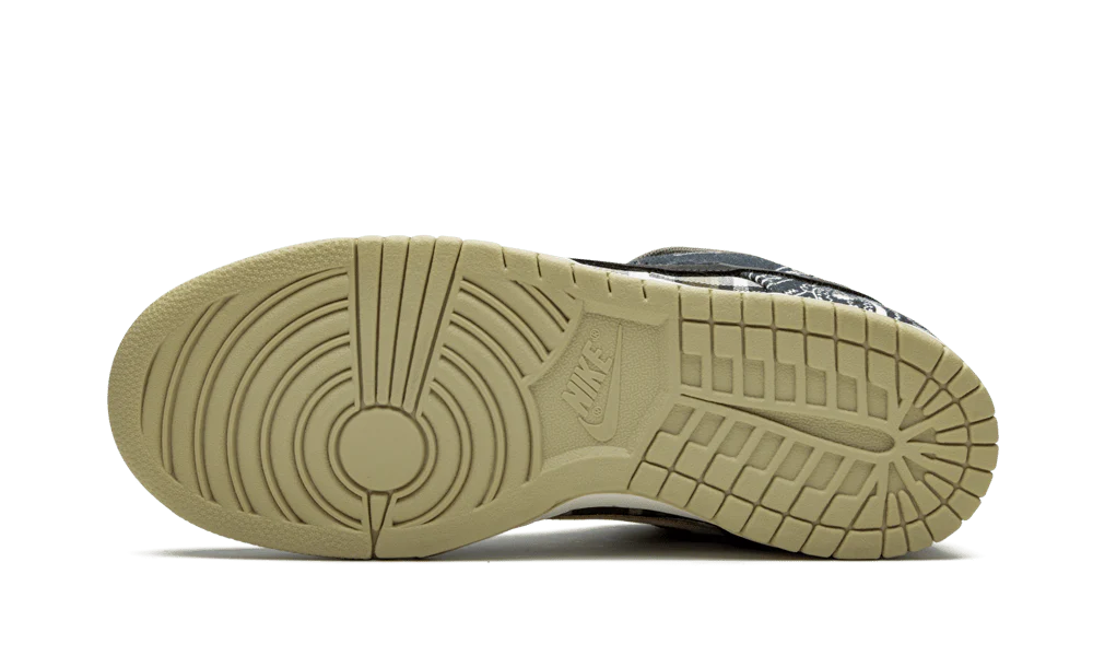 NIKE SB DUNK LOW TRAVIS SCOTT