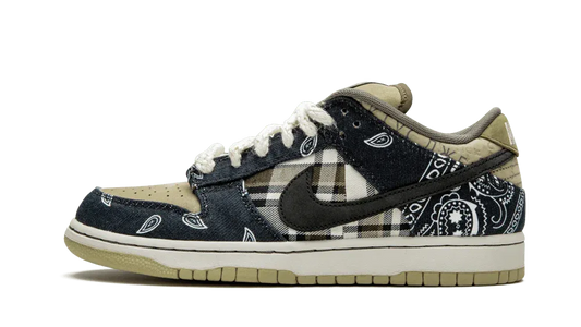 NIKE SB DUNK LOW TRAVIS SCOTT
