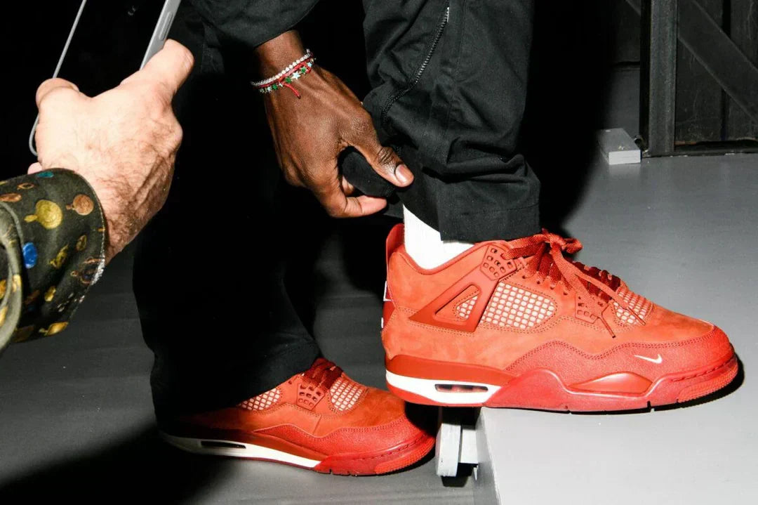 Jordan 4 Retro exclusivas lo mas buscado para la vuelta al cole!