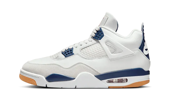 Nike SB x Air Jordan 4 "Navy" side view