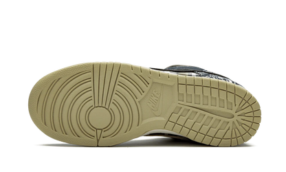 NIKE SB DUNK LOW TRAVIS SCOTT