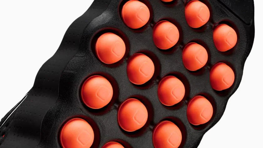 NIKE MIND 002 BLACK HYPER CRIMSON