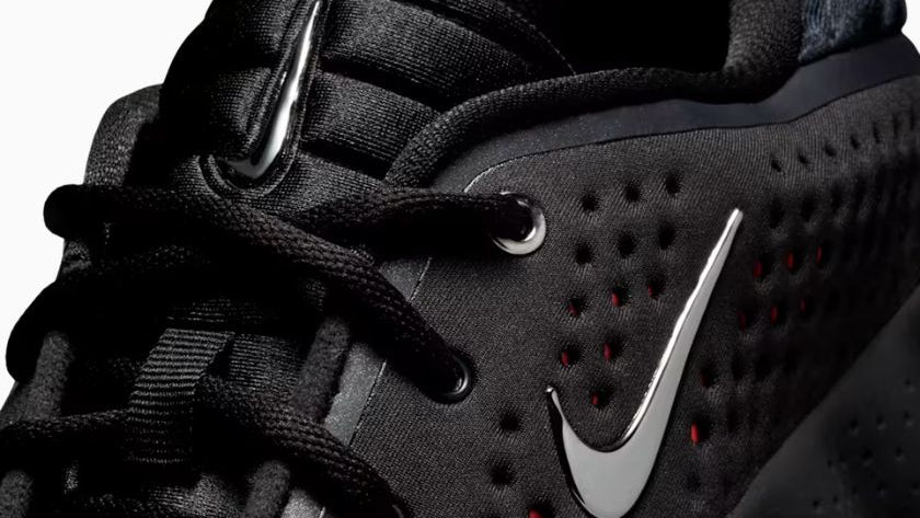 NIKE MIND 002 BLACK HYPER CRIMSON