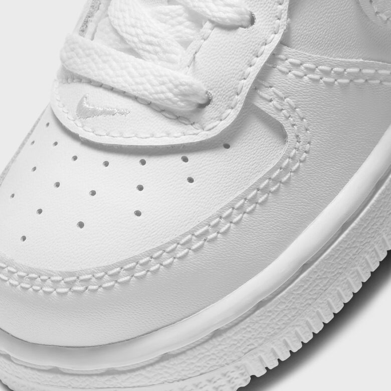 NIKE AIR FORCE 1 LOW TRIPLE WHITE NIÑO - JEFA SNEAKERS MADRIDzapatillas