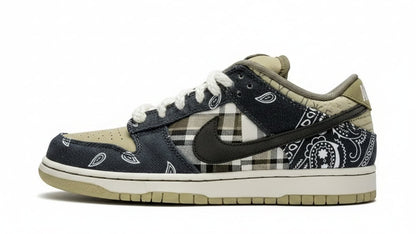 NIKE SB DUNK LOW X TRAVIS SCOTT