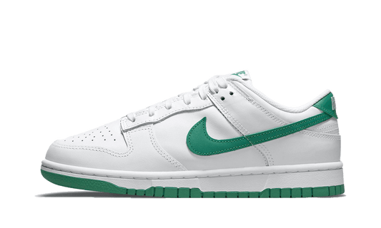 NIKE DUNK LOW WHITE LUCKY GREEN WMNS
